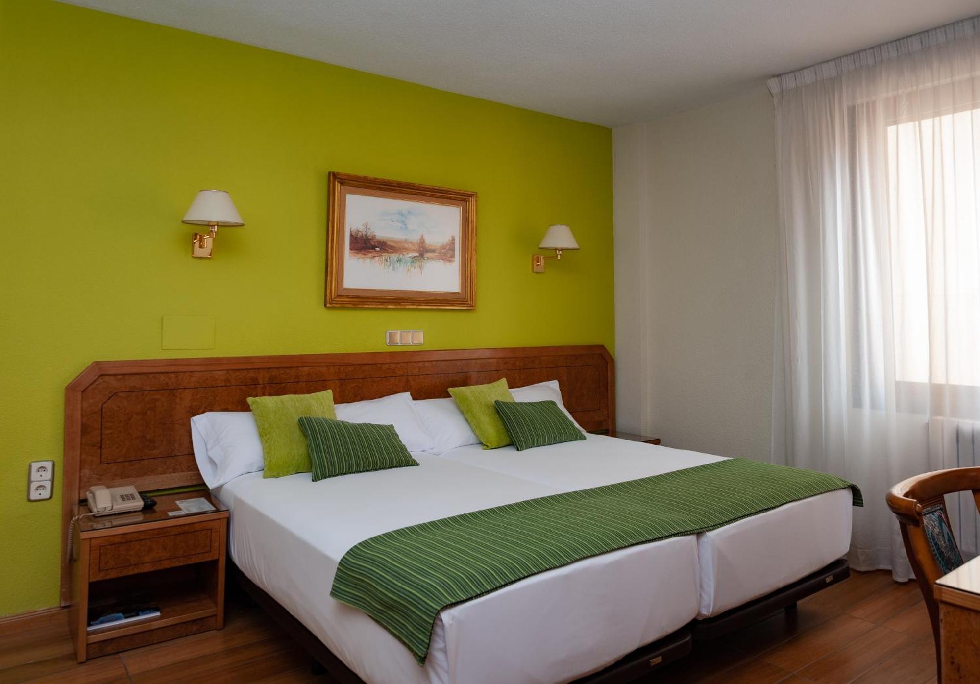 Hotel Don Carmelo Avila Exterior photo